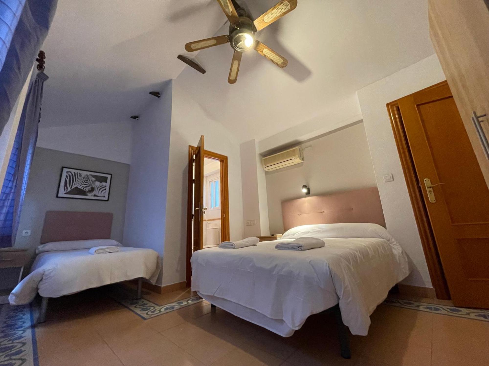 Suenos De Lorca Guest House Гранада Экстерьер фото